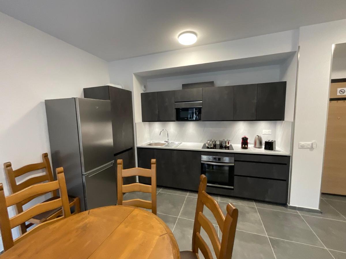 Appartement Au Pied Du Mont-Blanc 2! Саланш Екстериор снимка